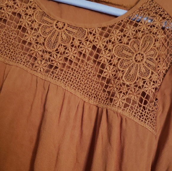 flowy blouse - Picture 2 of 3